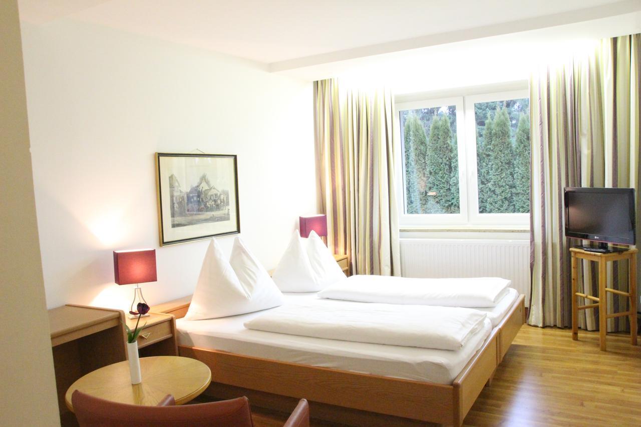 Hotel Alhartinger Hof Leonding Kamer foto